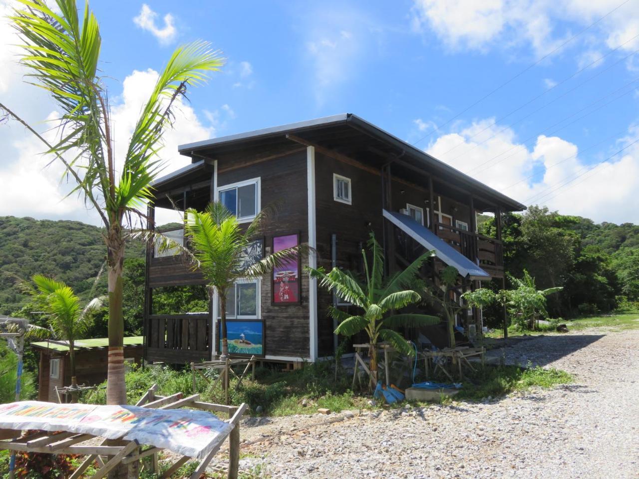 Okinawa Freedom Villa Nakijin Exterior photo